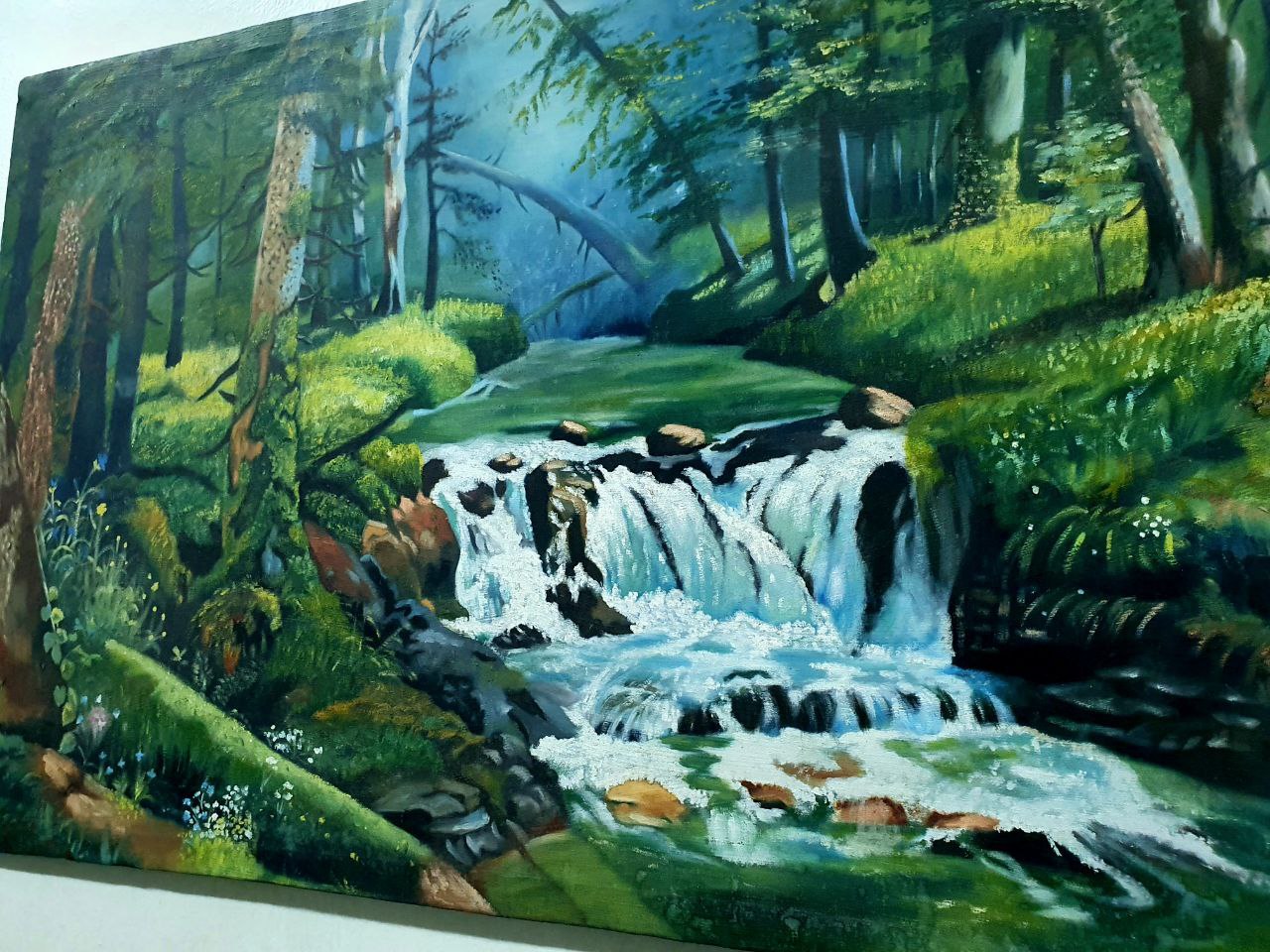 Whisper between the tree